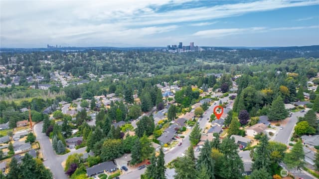 Property photo for 2230 137th Place Se, Bellevue photo 3