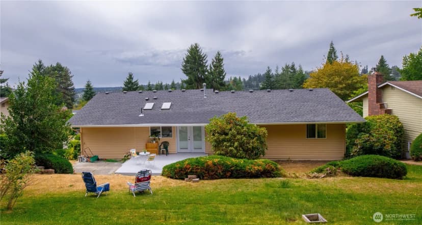 Property photo for 2230 137th Place Se, Bellevue photo 32