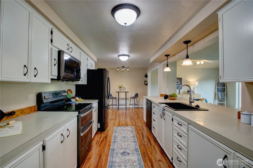 Property photo for 11405 Galbreath Road, Burlington photo 13