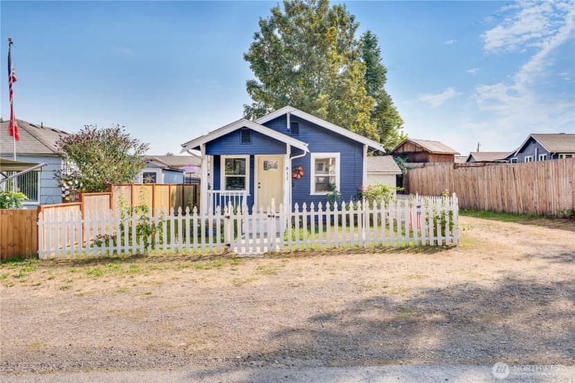 Property photo for 911 Hunt Avenue S, Sumner photo 29