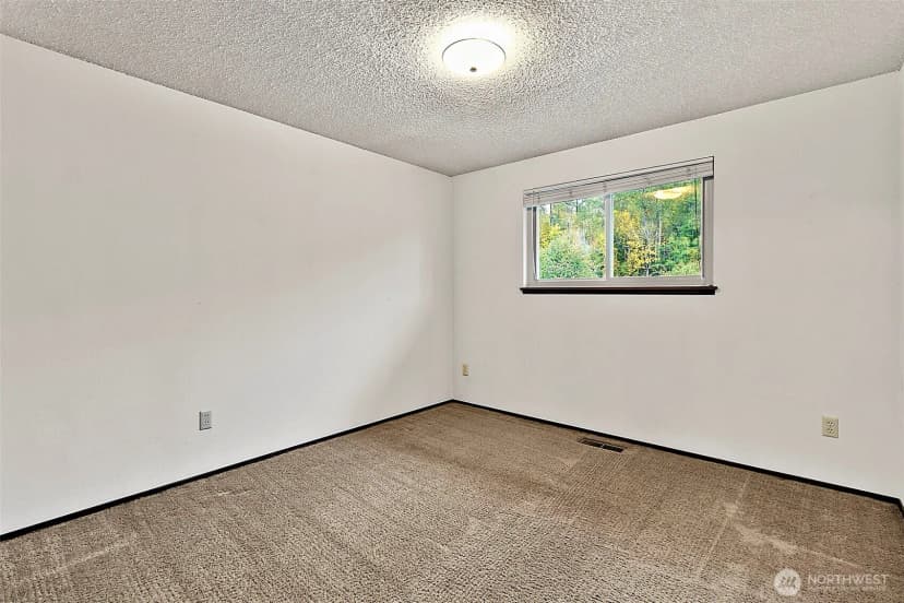 Property photo for 1709 Riverview Drive Ne, Auburn photo 14