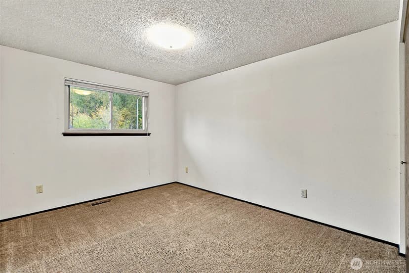 Property photo for 1709 Riverview Drive Ne, Auburn photo 15
