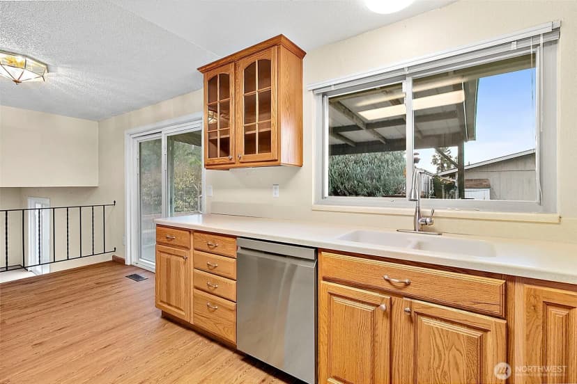 Property photo for 1709 Riverview Drive Ne, Auburn photo 13