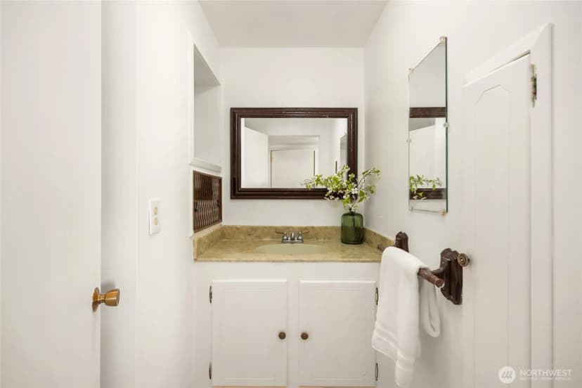 Property photo for 9482 Green Spot Place Ne, Bainbridge Island photo 14
