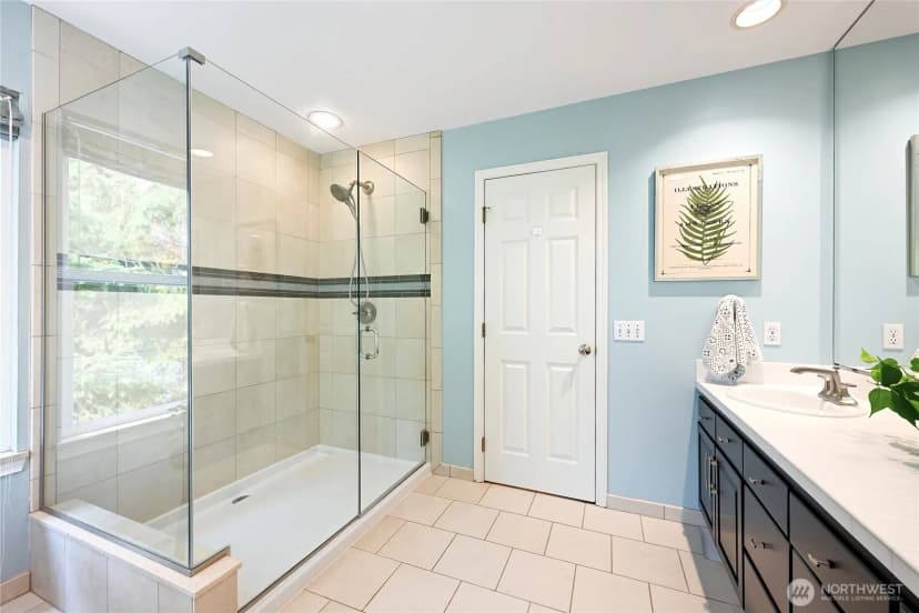 Property photo for 5905 106th Avenue Ne, Kirkland photo 28