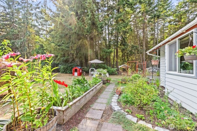Property photo for 101 Crestview Drive, Port Angeles photo 4