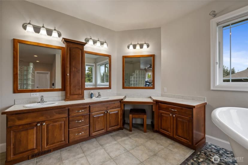 Property photo for 26908 159th Avenue E, Graham photo 28