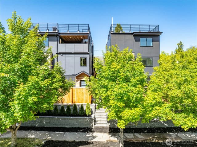 Property photo for 8105 18th Avenue Sw, Seattle photo 2
