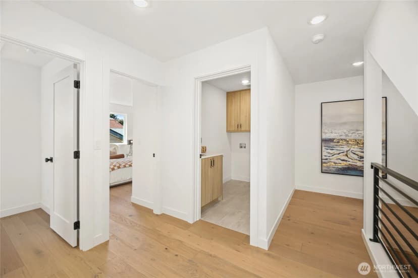 Property photo for 8105 18th Avenue Sw, Seattle photo 21
