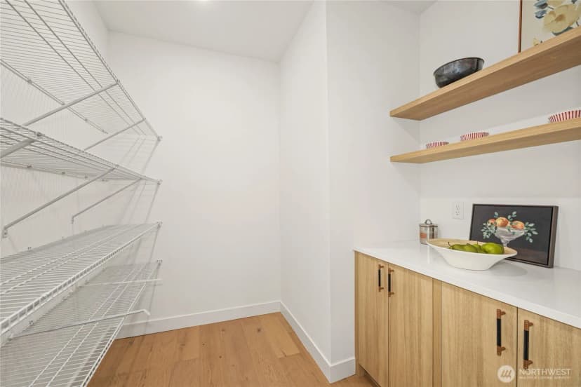 Property photo for 8105 18th Avenue Sw, Seattle photo 13