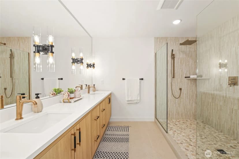Property photo for 8105 18th Avenue Sw, Seattle photo 18