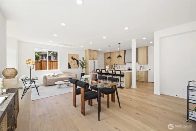 Property photo for 8105 18th Avenue Sw, Seattle photo 5