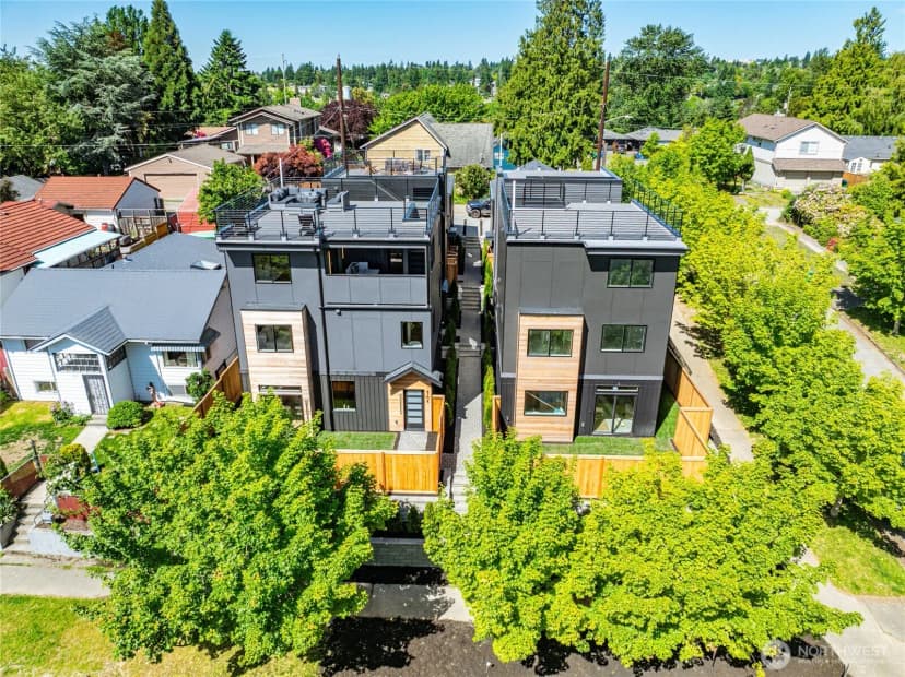 Property photo for 8105 18th Avenue Sw, Seattle photo 32