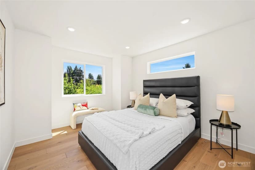 Property photo for 8105 18th Avenue Sw, Seattle photo 22