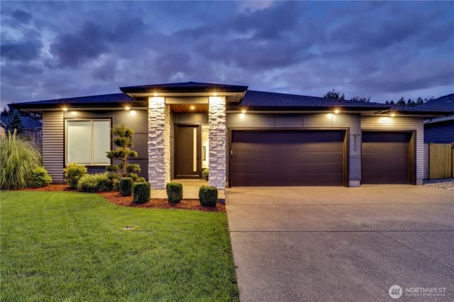Property photo for 3509 S Street, Washougal