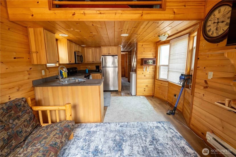 Property photo for 385 Highway 153, Pateros photo 9