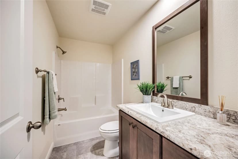 Property photo for 21284 Howard Avenue, Kingston photo 24
