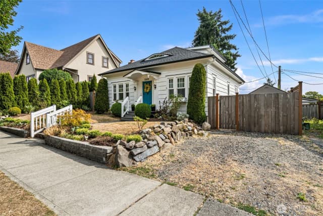 Property photo for 2409 N Washington Street, Tacoma photo 3