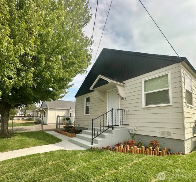 Property photo for 1704 Walla Walla Avenue, Walla Walla photo 2