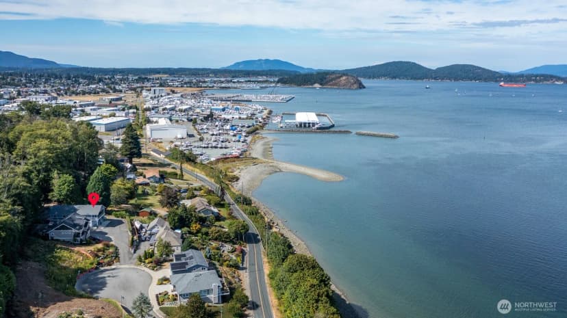 Property photo for 211 Mansfield Court, Anacortes