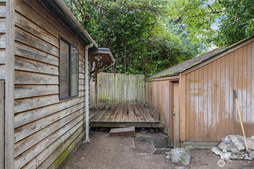 Property photo for 2311 N 88th Street, Seattle photo 12