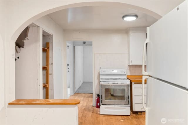 Property photo for 2311 N 88th Street, Seattle photo 4