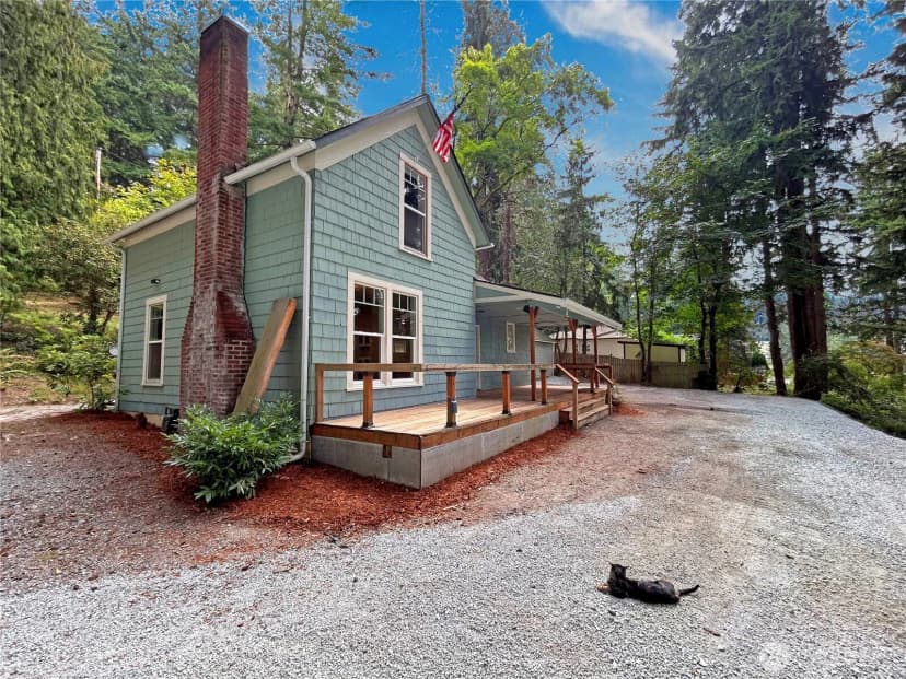 Property photo for 1613 S 10th, Mount Vernon
