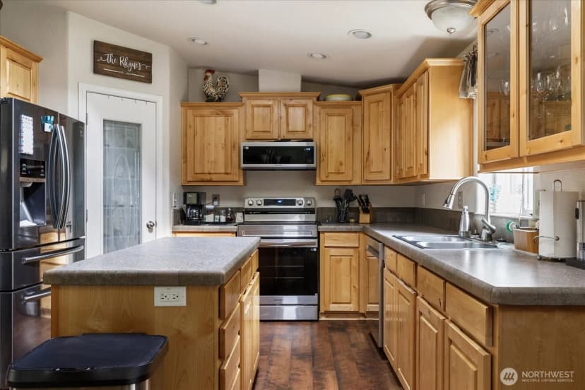 Property photo for 2558 Green Acres Lane, Oak Harbor photo 10