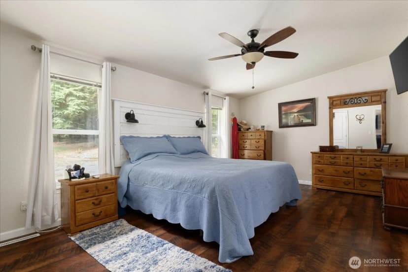 Property photo for 2558 Green Acres Lane, Oak Harbor photo 15