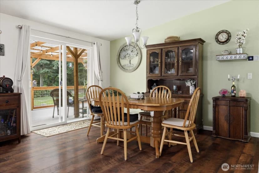 Property photo for 2558 Green Acres Lane, Oak Harbor photo 8
