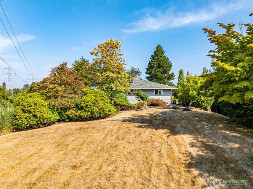 Property photo for 9733 51st Avenue S, Seattle photo 31