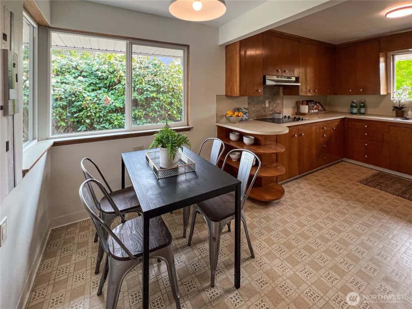 Property photo for 9733 51st Avenue S, Seattle photo 12