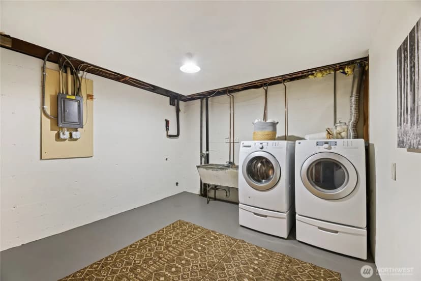 Property photo for 9733 51st Avenue S, Seattle photo 25