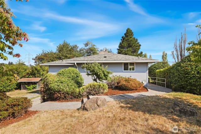 Property photo for 9733 51st Avenue S, Seattle photo 2