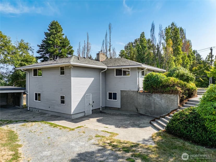Property photo for 9733 51st Avenue S, Seattle photo 29