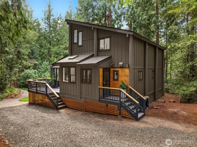 Property photo for 14490 Wiley Lane Se, Olalla photo 2