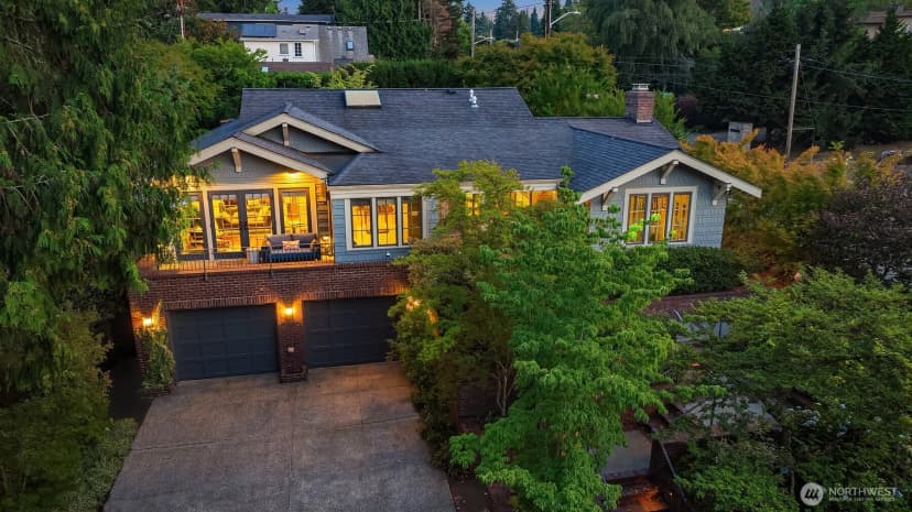 Property photo for 2000 38th Avenue E, Seattle