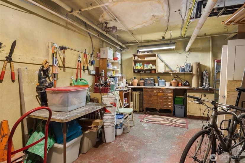 Property photo for 1605 E Olive Street #303, Seattle photo 26