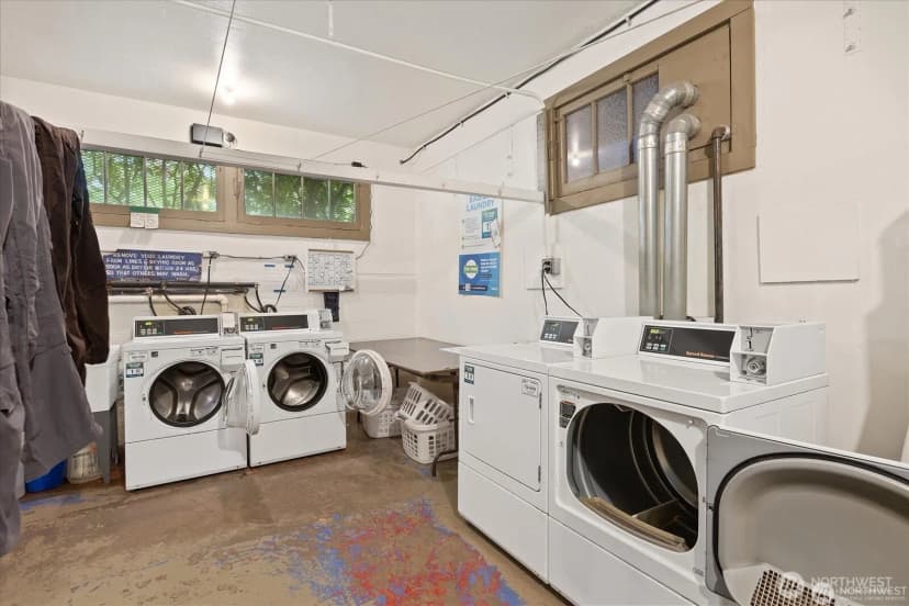 Property photo for 1605 E Olive Street #303, Seattle photo 24