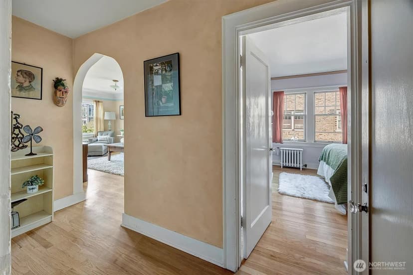 Property photo for 1605 E Olive Street #303, Seattle photo 5