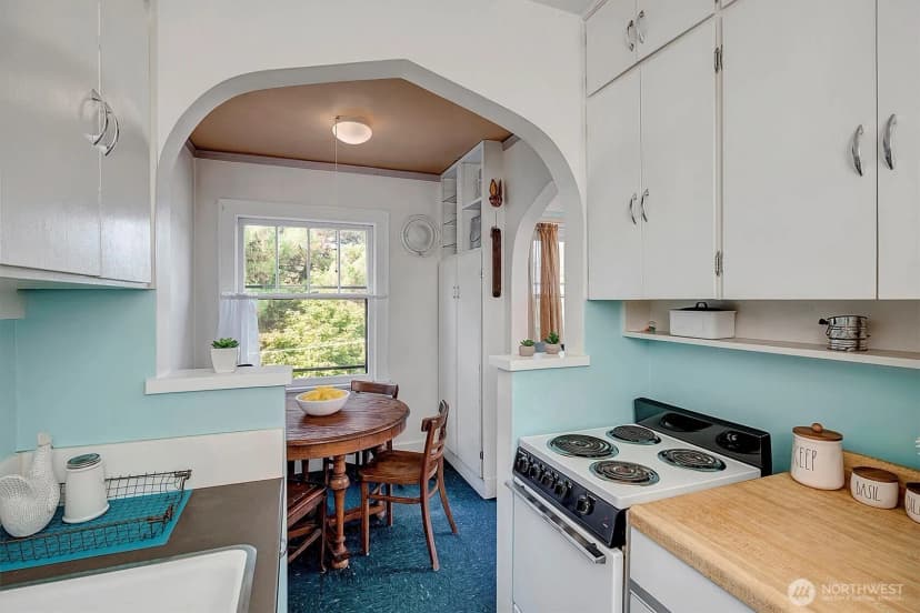 Property photo for 1605 E Olive Street #303, Seattle photo 15