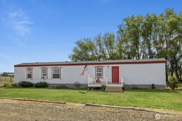 Property photo for 4680 Sorenson Road, Ellensburg photo 3