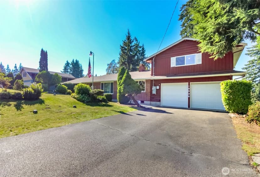 Property photo for 10526 Wauna Street Sw, Lakewood photo 2