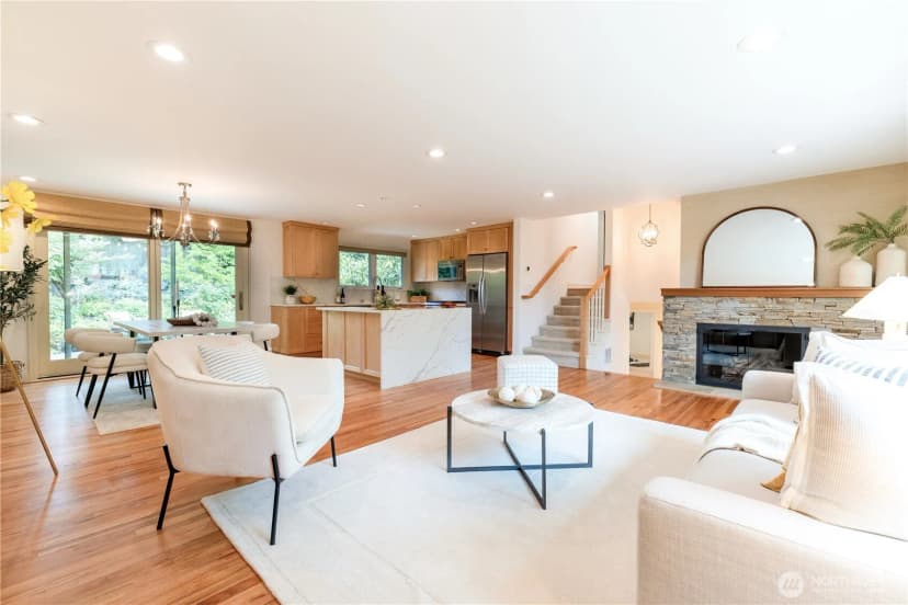 Property photo for 17134 Ne 8th Place, Bellevue photo 10