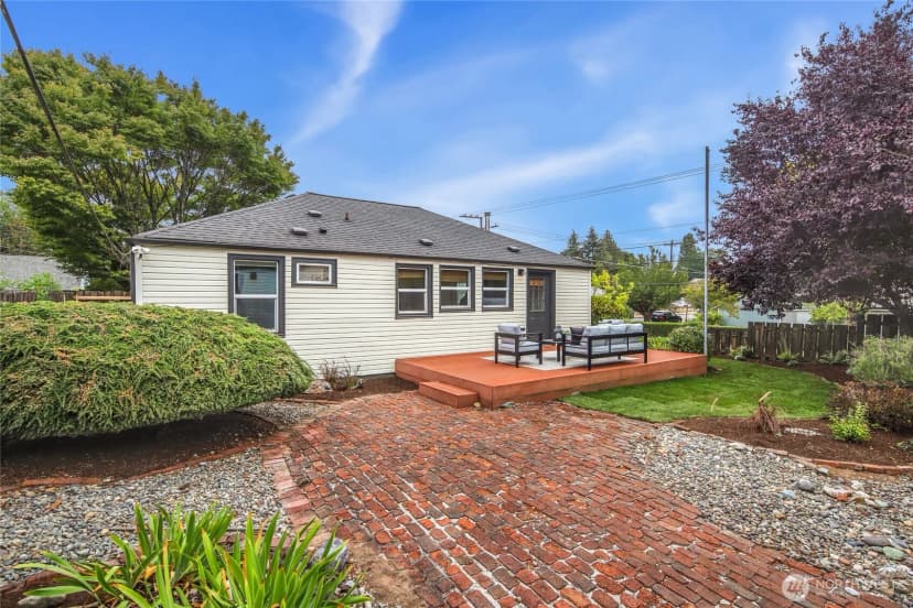 Property photo for 405 Sw 139th Street, Burien photo 15