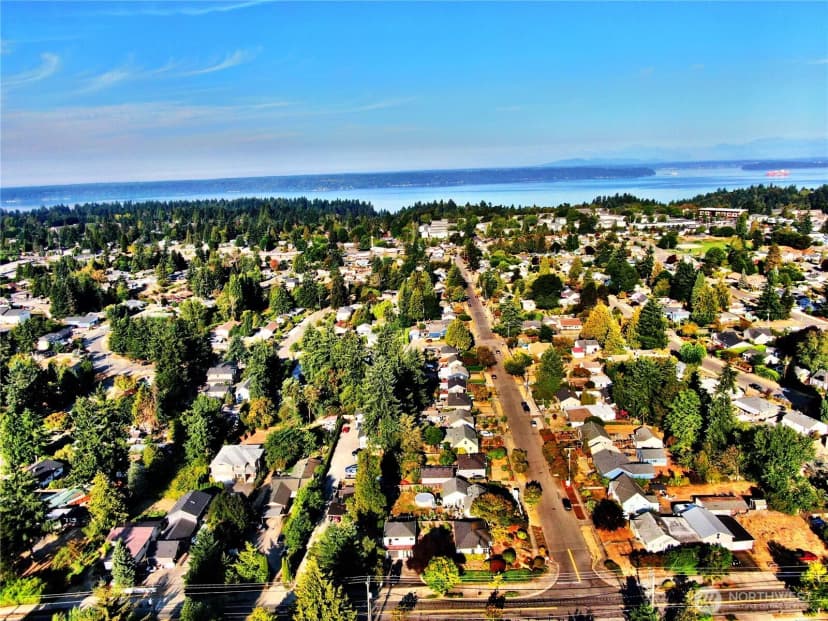 Property photo for 405 Sw 139th Street, Burien photo 30
