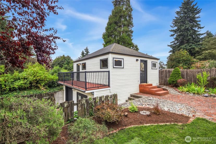 Property photo for 405 Sw 139th Street, Burien photo 17