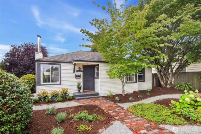 Property photo for 405 Sw 139th Street, Burien photo 3