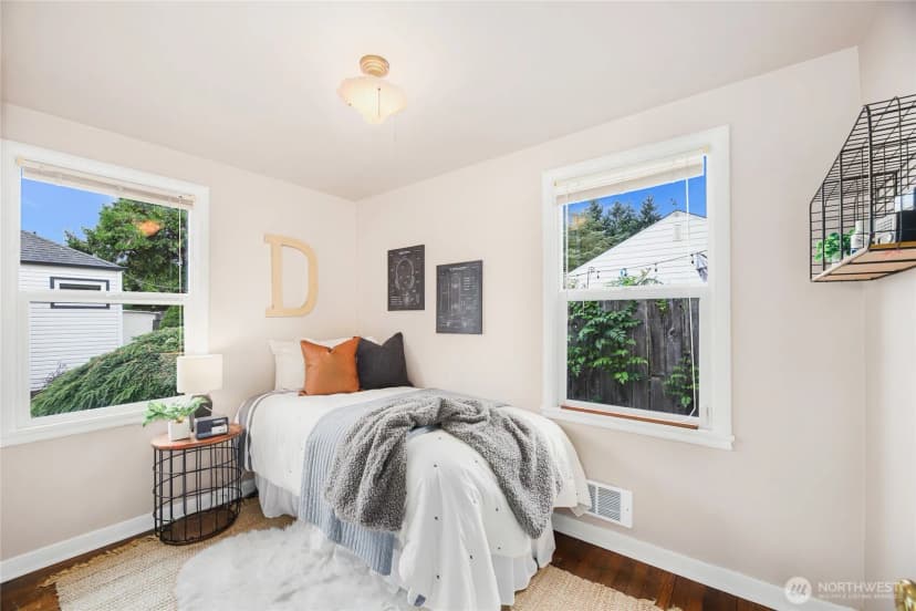 Property photo for 405 Sw 139th Street, Burien photo 13