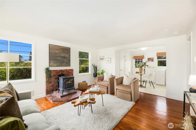Property photo for 405 Sw 139th Street, Burien photo 4